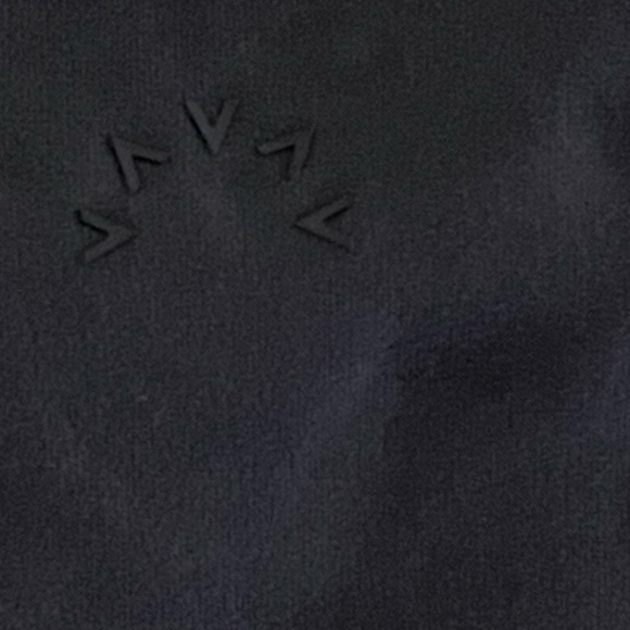 VARLEY | Classic Breathable Wellings Performance Tank in Navy/White | Size Small - Picture 8 of 10